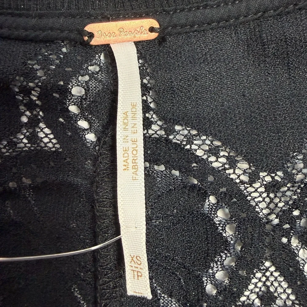 Free‎ People Jae Button-Up Top, Size XSMALL